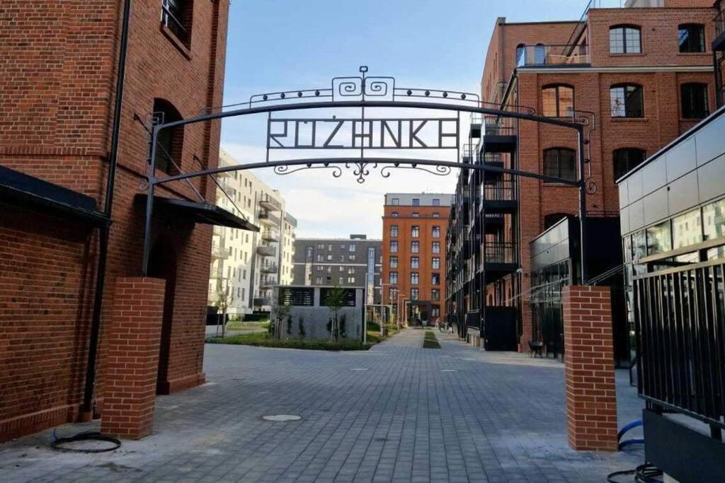 Apartament W Starym Mlynie Loft Rozanka Wroclaw Luaran gambar